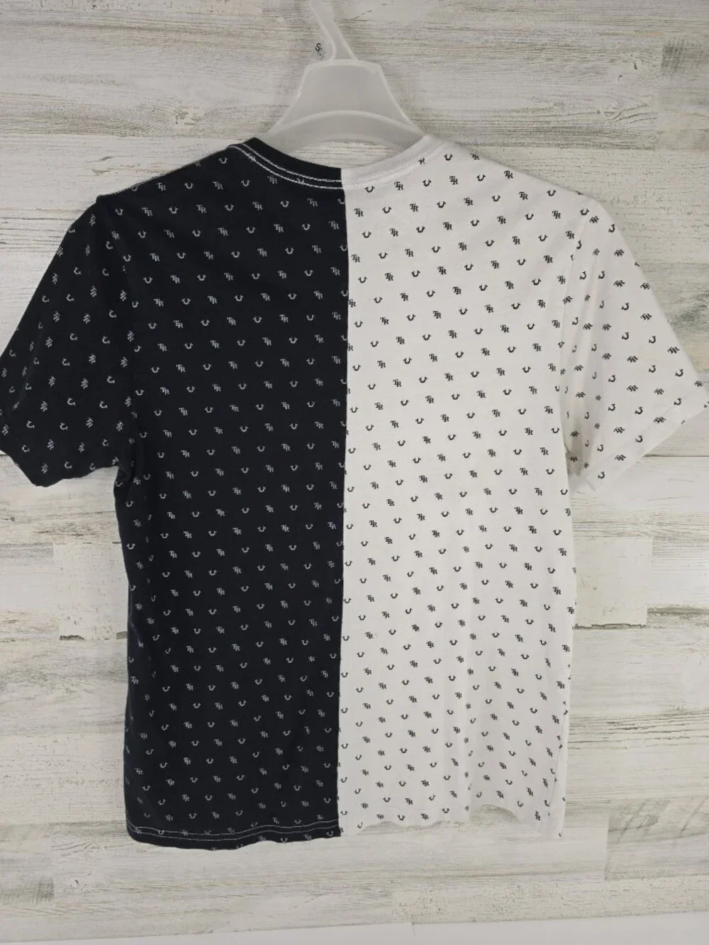 True Religion Men's Split Monogram Tee T- Shirt in Black/White MEN'S SIZE MEDIUM
